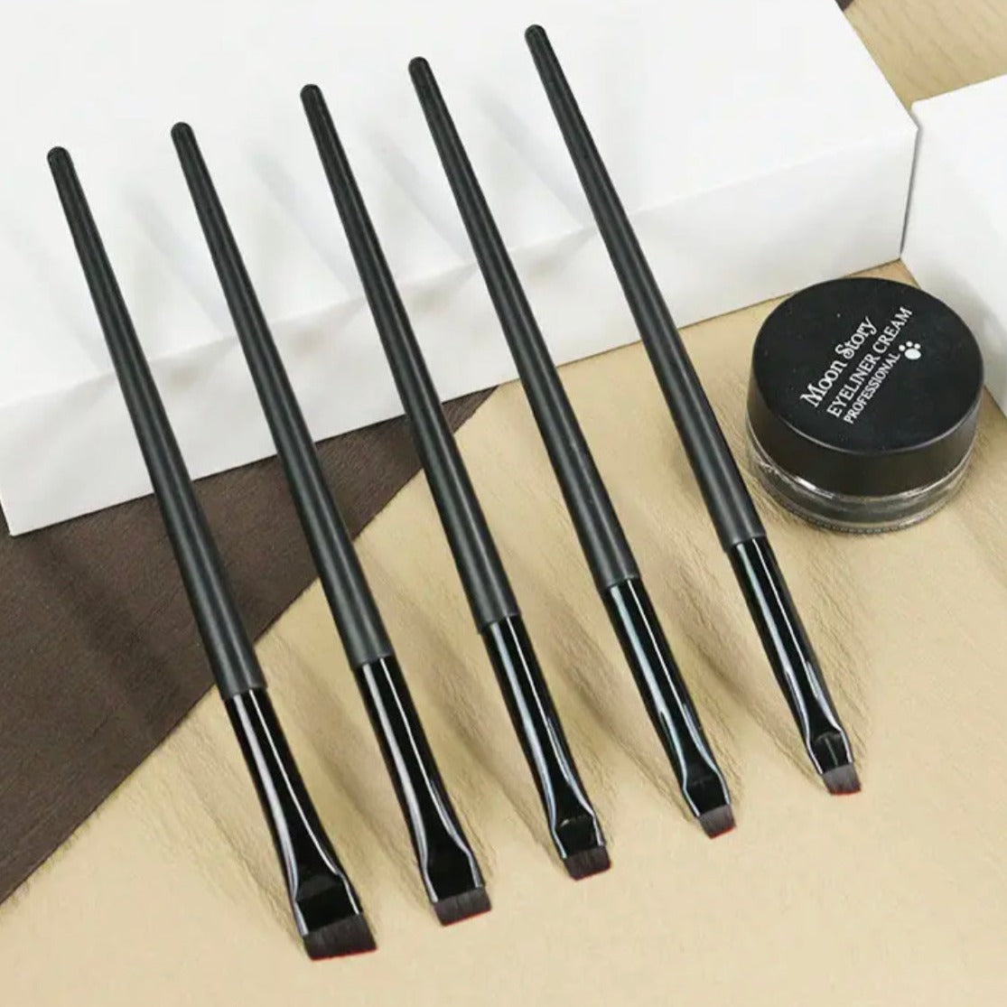 Pinceau pour eye-liner